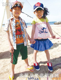 ������ļ�ͯװ