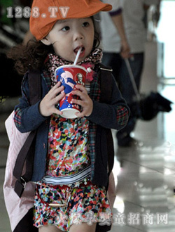 ͯe��ʱ��Ůͯ������װ