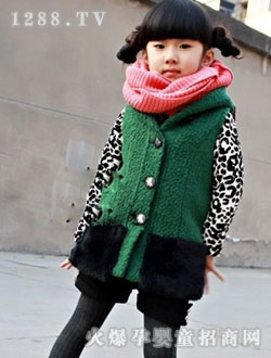 ������Ůͯ��ɫë��