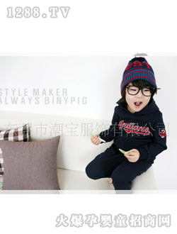 B2W2�����ɫ�ٴ��˶���װ