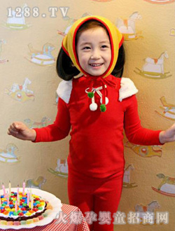 B2W2ʥ���繫����ɫ��ů��װ