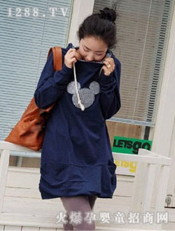 胜寒米奇图连帽孕妇上衣