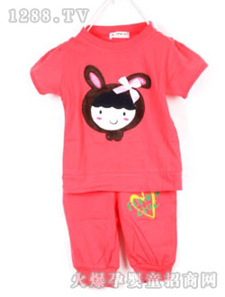 ��ͯ��������ͷ������п���װ��ɫ