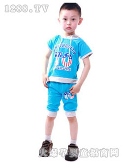 ��ͯ��ĸ����ñ�ļ���װ��ɫ