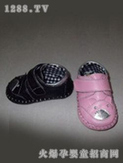 ������ͯ��ɫ����ѧ��Ь