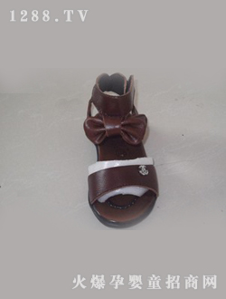 ������ͯ��ɫ����ͯЬ