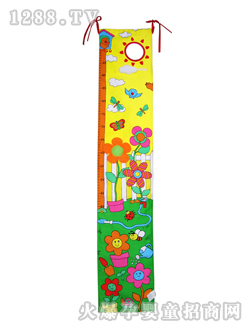 布艺量高尺花园里