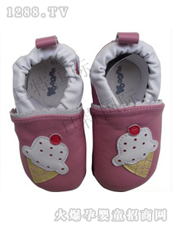 �Ű���ɫӤ��ѧ��Ь