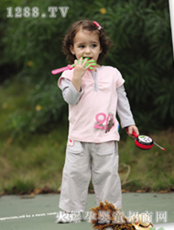 �ĵ�����Ůͯ������װ