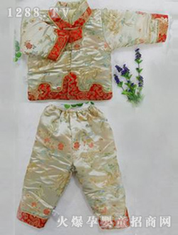 迪迪牌絲綢鋪棉套裝