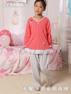 ��¶��Ůͯʱ����װ