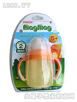 贝亲婴儿学饮杯