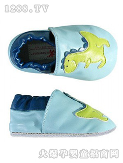 ��ɫС����ѧ��Ь