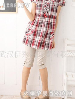 ����󷭱߱���yunf�и��п�