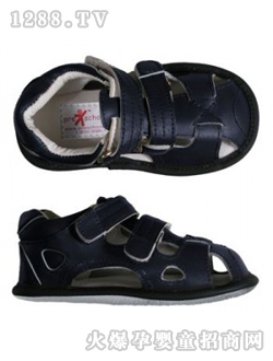 ҵ��ħ������ɫ��Ь