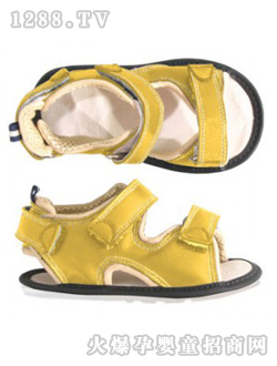 ҵ��͸����Ь��ɫ