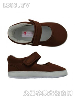 ҵ��ħ��ճ������Ьͭɫ