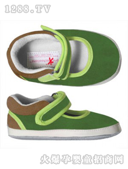 ҵ��ħ��ճ������Ь��ɫ