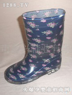 ������ɫ�����ͯ��Ь