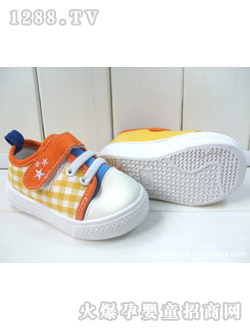 ͯ��Ե��ɫ����Ь