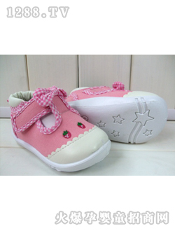 ͯ��Ե��ɫӤ��Ь