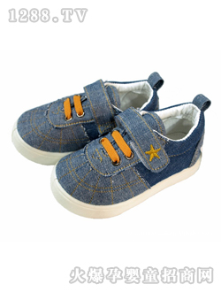 ͯ��Ե��ɫ����Ь