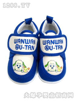 ͯ��Ե��ɫӤ��Ь