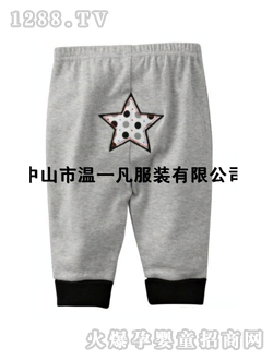 ��һ����ɫͯ��