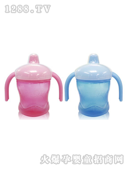 妈妈易波浪学饮杯