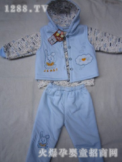 С����ͯװ����ɫ