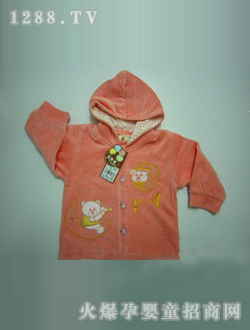 С����Ӥ�������ٺ�ɫ