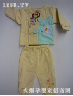 С����Ӥ����װ��ɫ