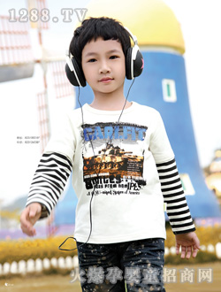 ��ɫʱ��Բ�쳤��T��