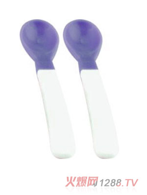 �ԹԻ�Ӥ�׶�������ɫ