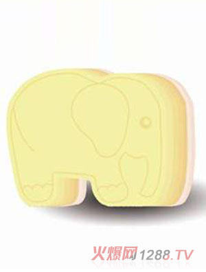 ����Ӥ�׶��������ɫ