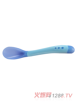 ���������±�ɫ����ɫ