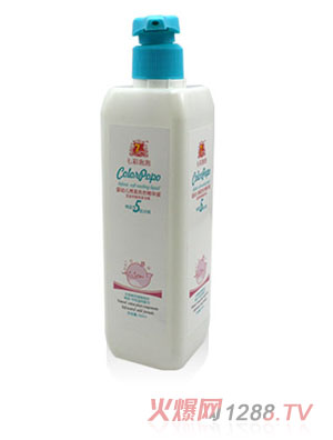 �߲�����Ӥ�׶��·���ϴ��