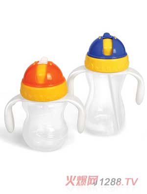 子恩企鹅学饮杯