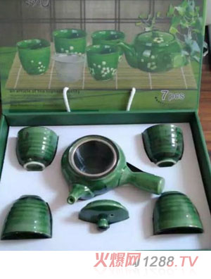 ݲˮװƷ