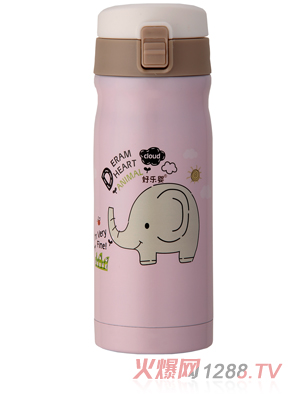 ����Ӥ�ֿ�ˮ��ǳ��ɫ