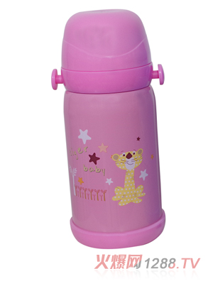 ����Ӥˮ���ۺ�ɫ