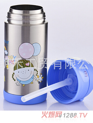 ���̶�ͯ���±��໷���ܱ����º� ���ʱ� ˮ��