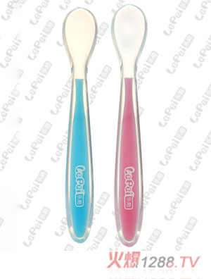 樂(lè )陪喂哺用品