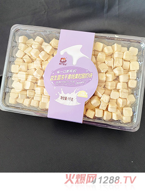 兩個(gè)寶貝益生菌凍干黃桃果粒酸奶塊
