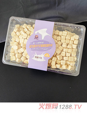 兩個(gè)寶貝益生菌凍干芒果果粒酸奶塊