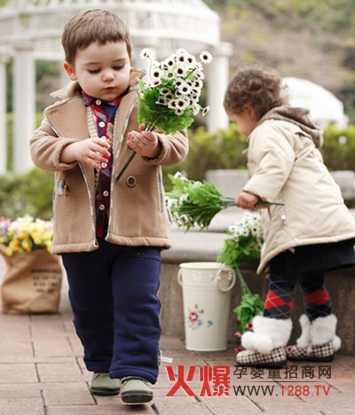 皮卡泡泡婴童服饰亲民品牌 自然简约_婴幼服饰