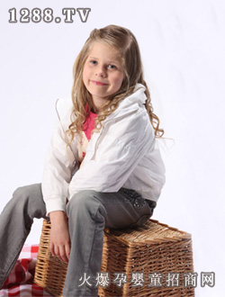 三点水冬季白色女外套|浙江三点水童装有限公